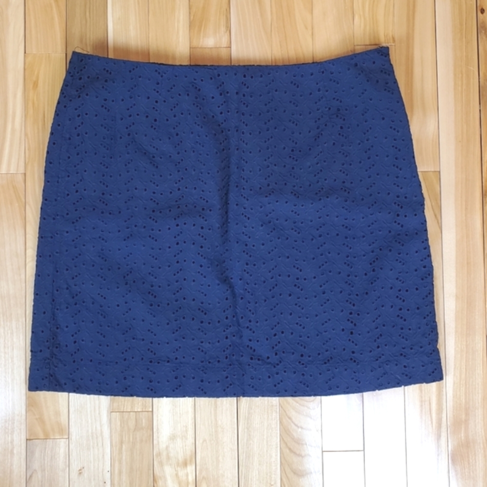L.L.Bean Favorite Fit Eyelet Navy Blue Lined Skirt‎ Size 14P